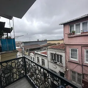 Taksim Larissa Aparthotel